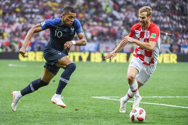 阿诺德因其 阿诺德因其