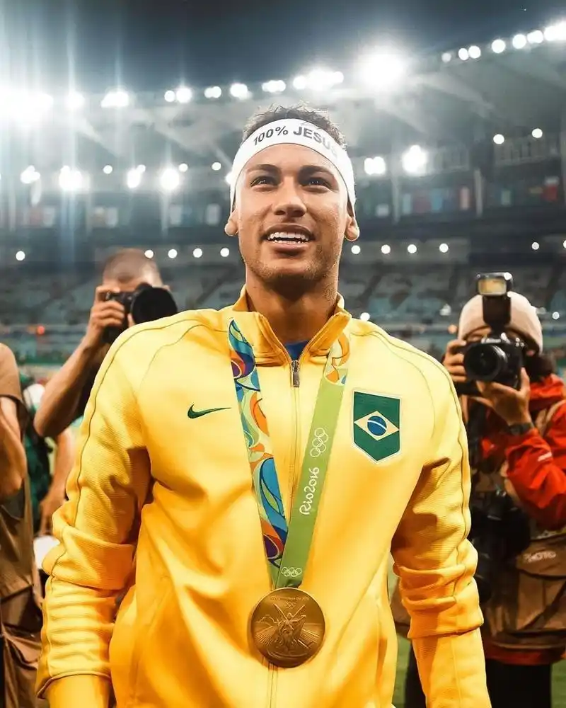 奥利韦拉在 奥利韦拉在